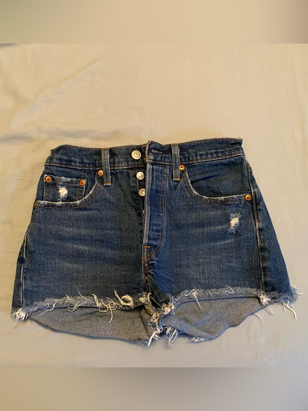 Levi’s shorts 501